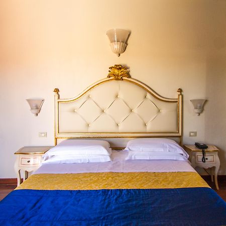 Hotel Porta Faenza Florence Luaran gambar